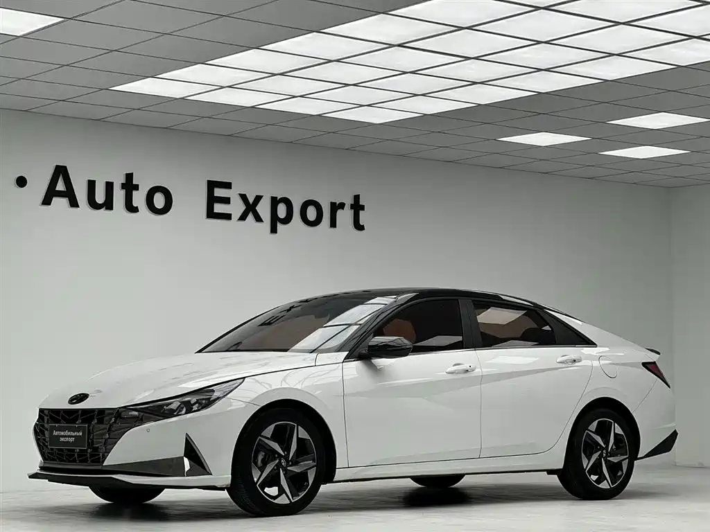 Hyundai Elantra 2023