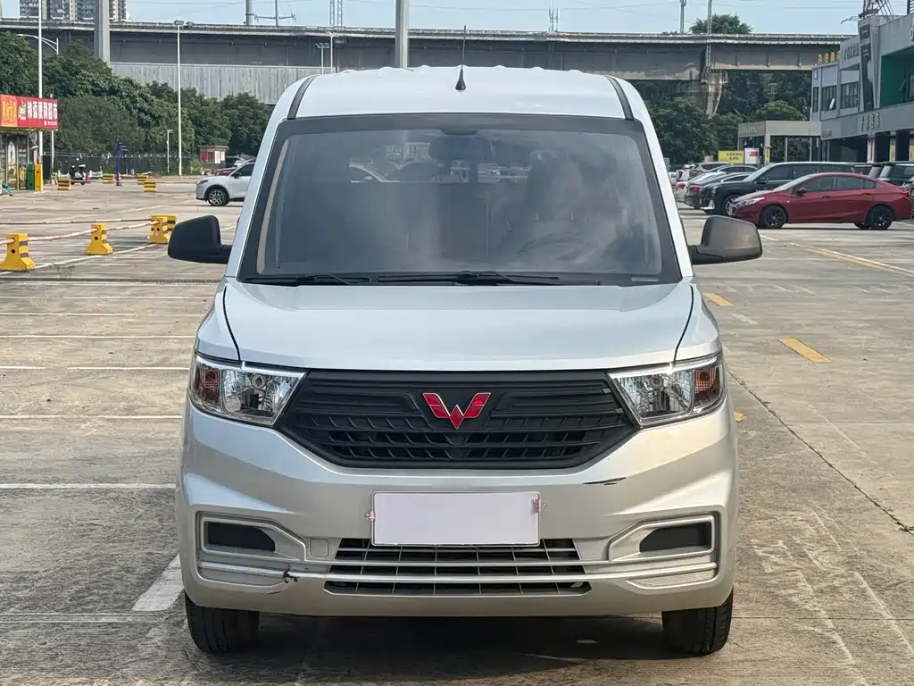 Wuling Hongguang V 2022