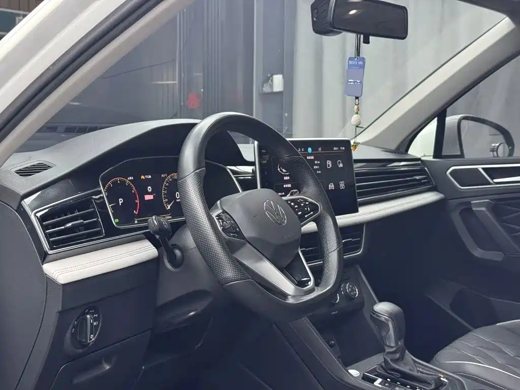 Volkswagen Tiguan L 2023