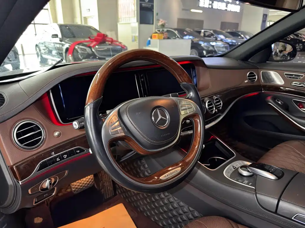 Mercedes-Benz Maybach S-Class 2016 — фото 11