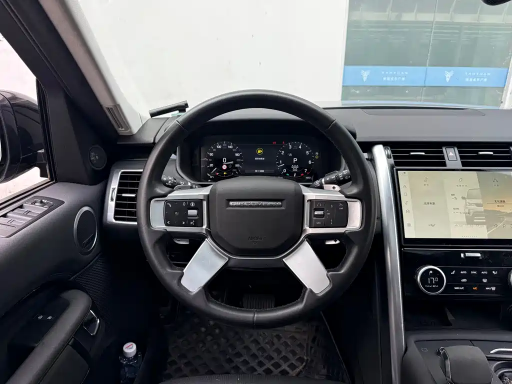 Land Rover Discovery 2023 — фото 16