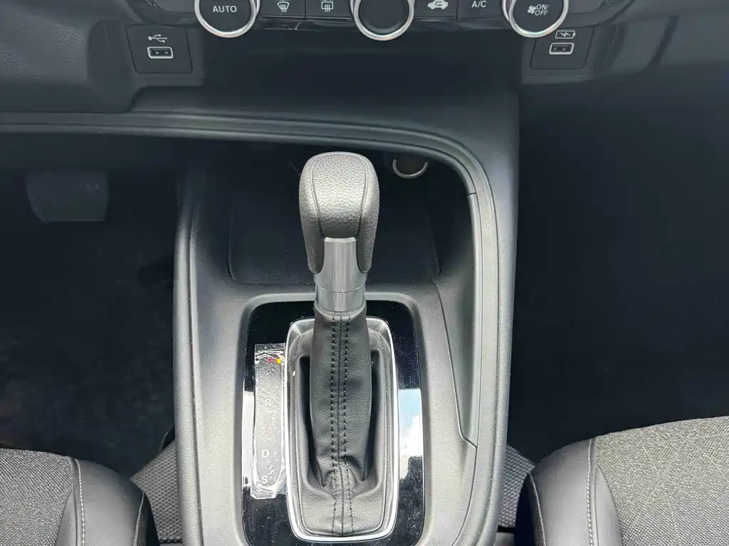 Honda Vezel 2023 — фото 15