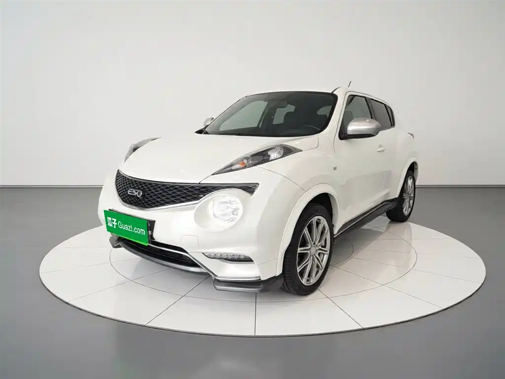 Infiniti ESQ 2015