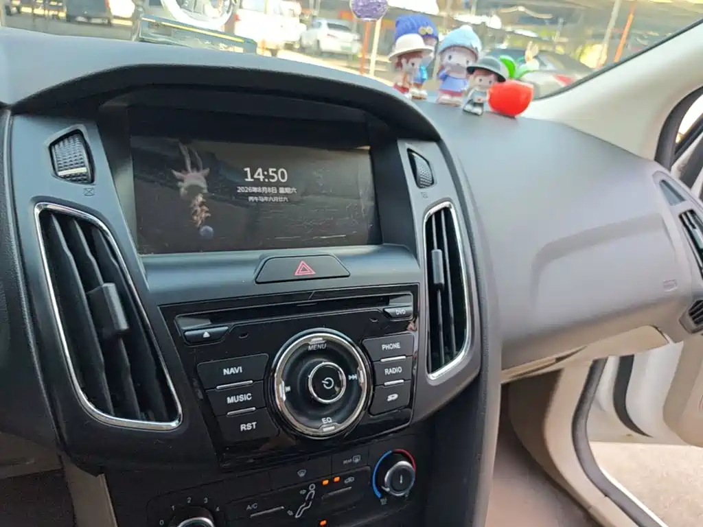 Ford Focus 2016 — фото 13