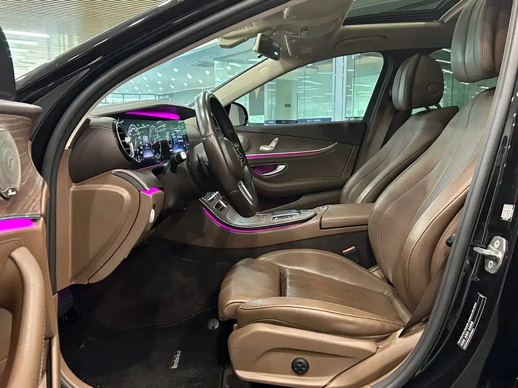Mercedes-Benz E-Class 2019 — фото 10