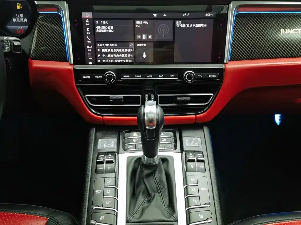 Porsche Macan 2021 — фото 12