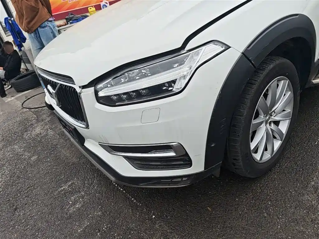 Volvo XC90 2015 — фото 24