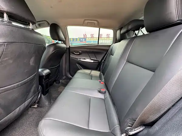 Toyota Yaris L 2015