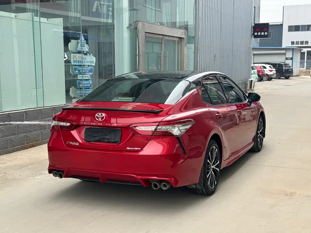 Toyota Camry 2020 — фото 4
