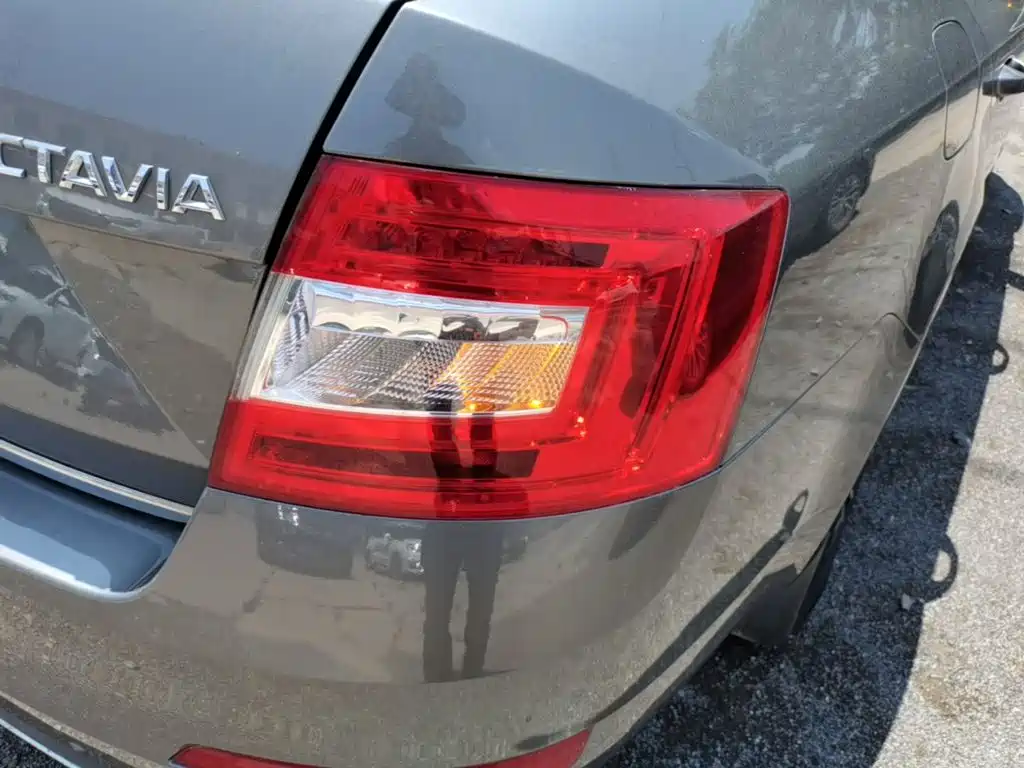 Skoda Octavia 2017 — фото 8