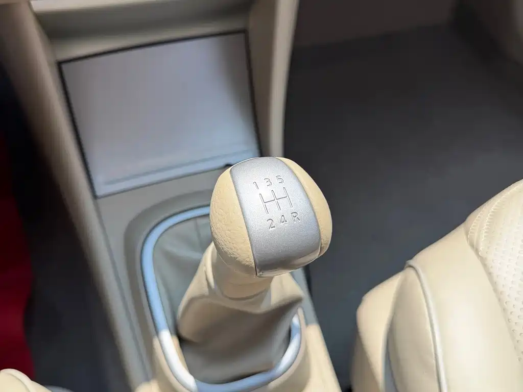 Nissan Sylphy 2016 — фото 14