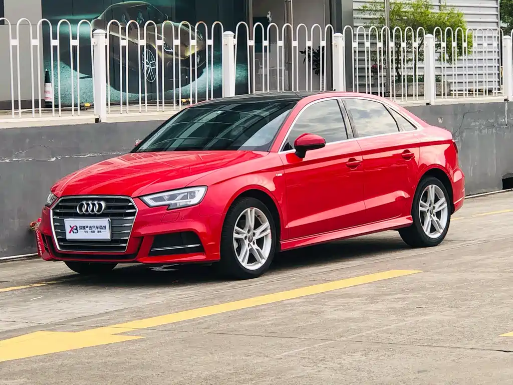 Audi A3 2020 — фото 1