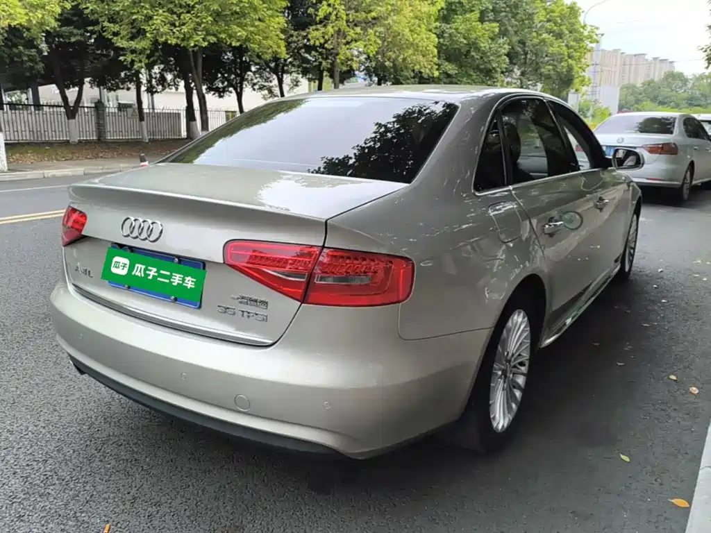 Audi A4L 2016