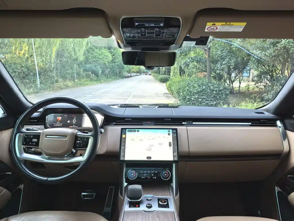 Land Rover Range Rover 2023 — фото 11