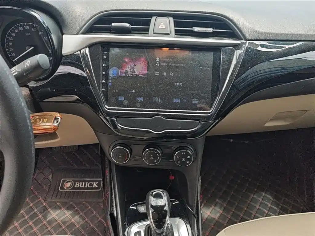 Buick Excelle 2019 — фото 13