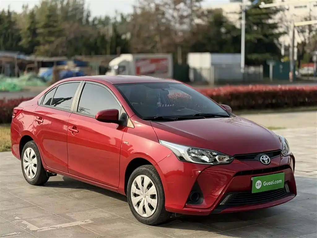 Toyota Yaris L 2020 — фото 19