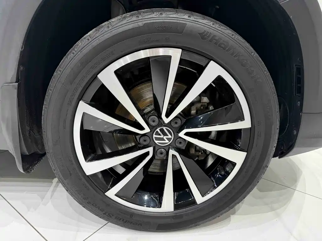 Volkswagen Tharu 2022 — фото 18