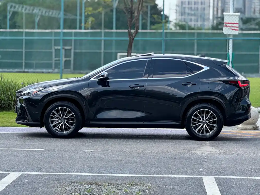 Lexus NX 2023 — фото 3