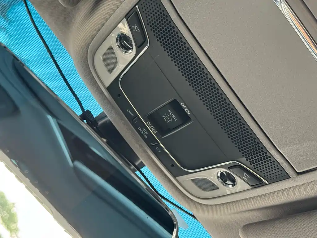 Honda Spirior 2017 — фото 16
