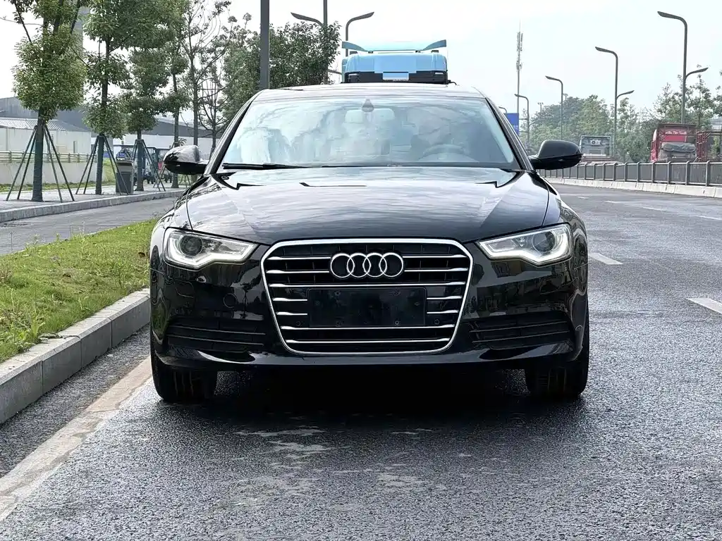 Audi A6L 2012