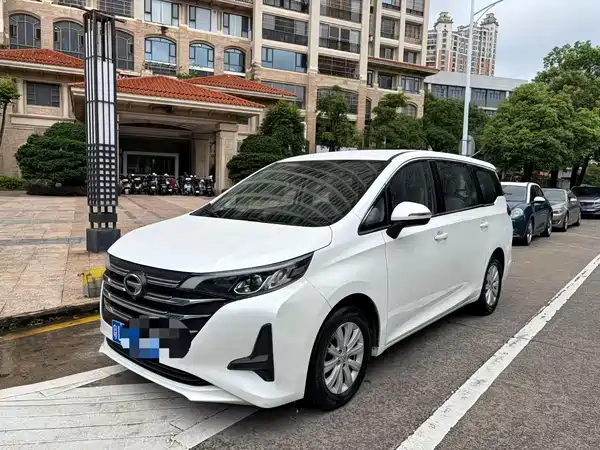 GAC Trumpchi M6 2021