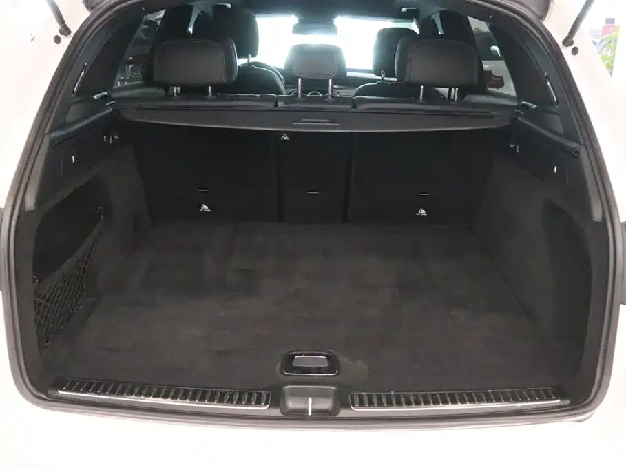 Mercedes-Benz GLC 2018 — фото 17