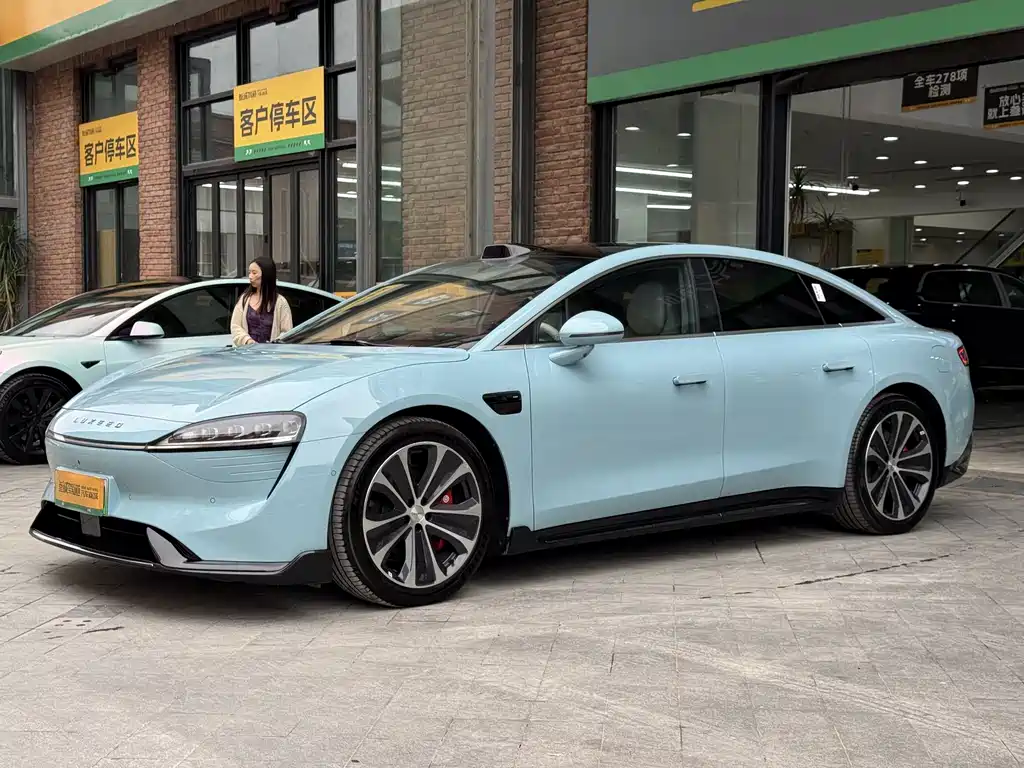 Luxeed Zhijie S7 2025