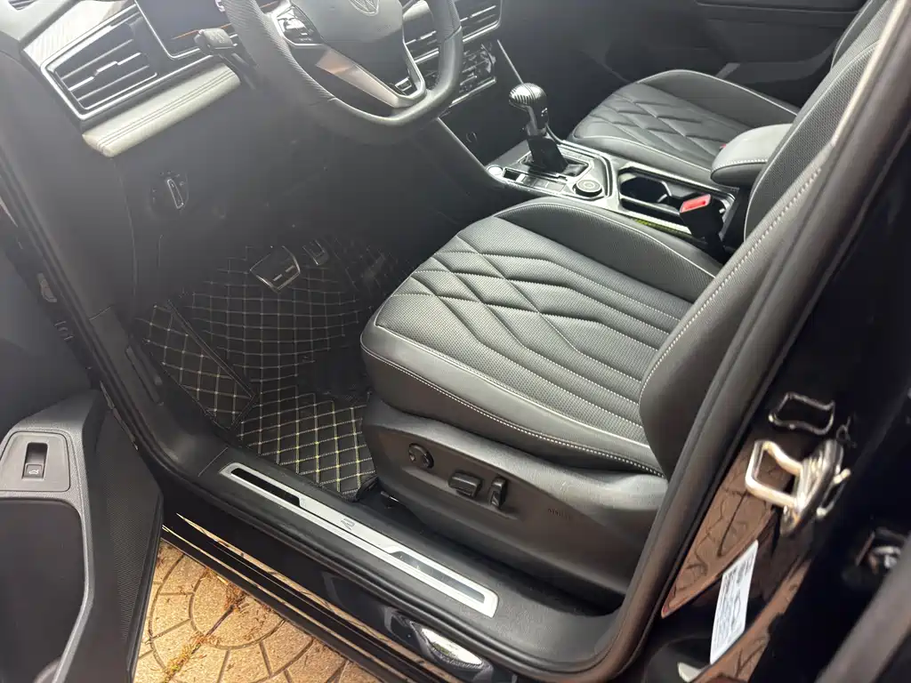 Volkswagen Tiguan L 2023