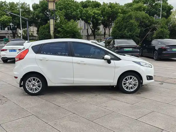 Ford Fiesta 2014