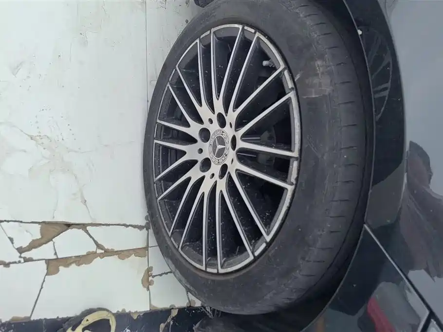Mercedes-Benz C-Class 2023