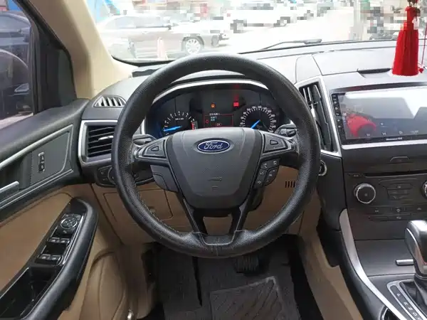 Ford Edge 2016