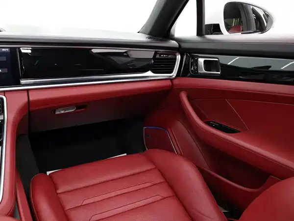 Porsche Panamera 2019