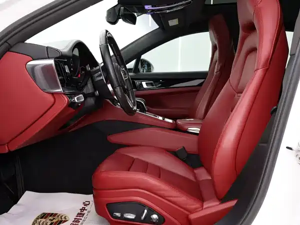 Porsche Panamera 2019