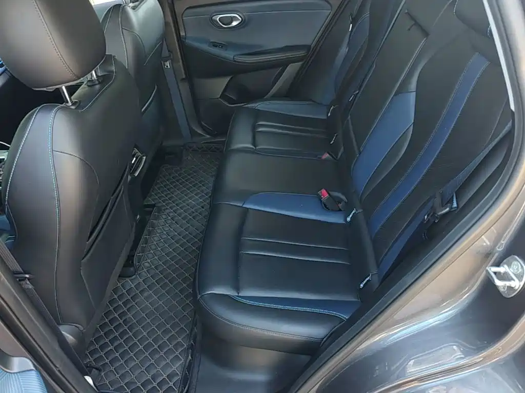 GAC Trumpchi GS3 2023 — фото 17