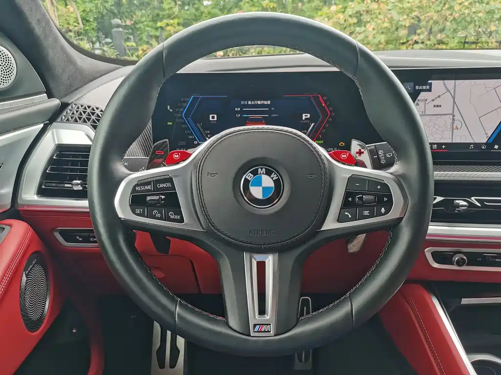 BMW XM 2023 — фото 13