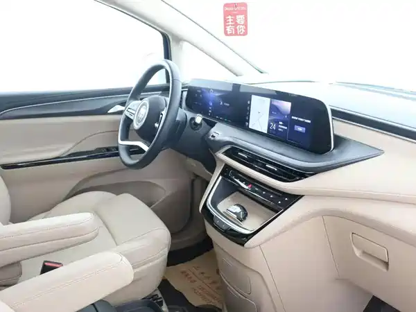 Buick GL8 New Energy 2025