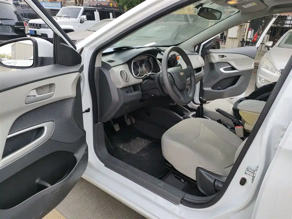 Chevrolet Sail 2016 — фото 16