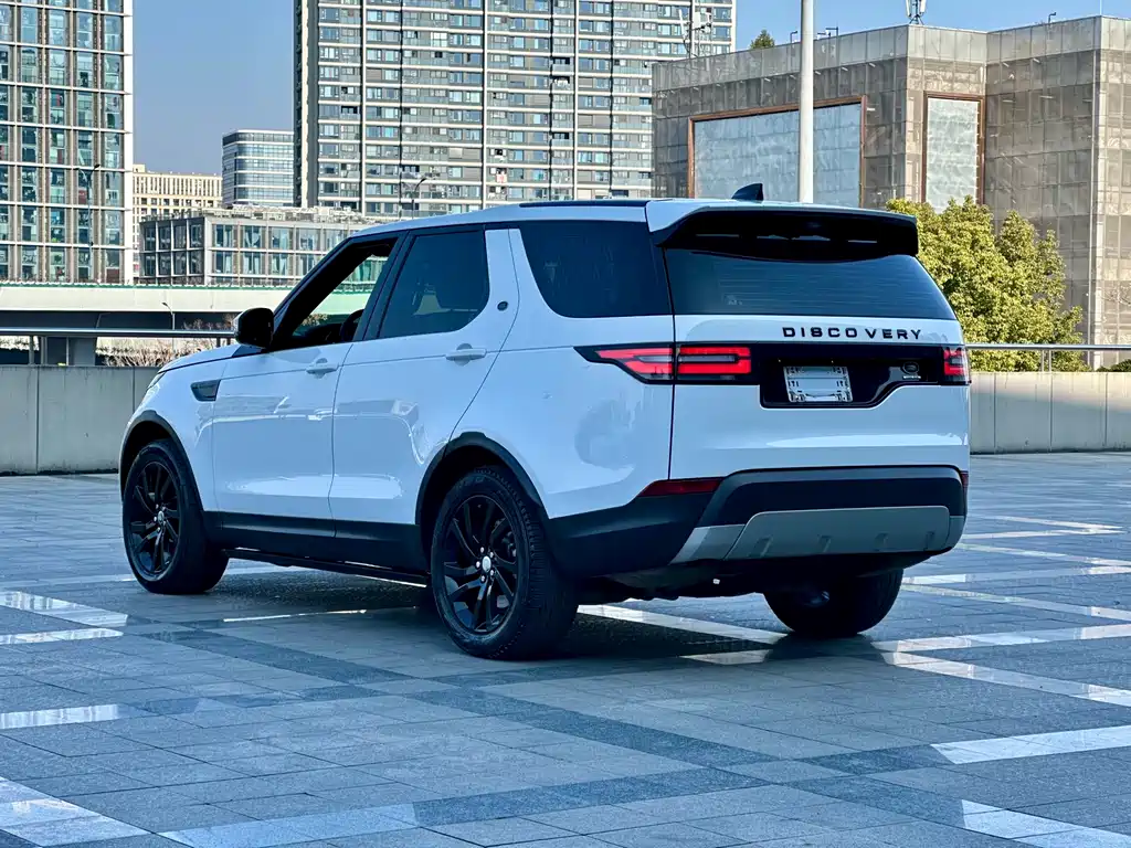 Land Rover Discovery 2020 — фото 16