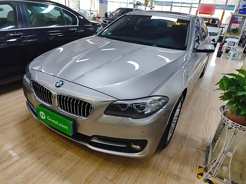 BMW 5 Series 2015 — фото 2