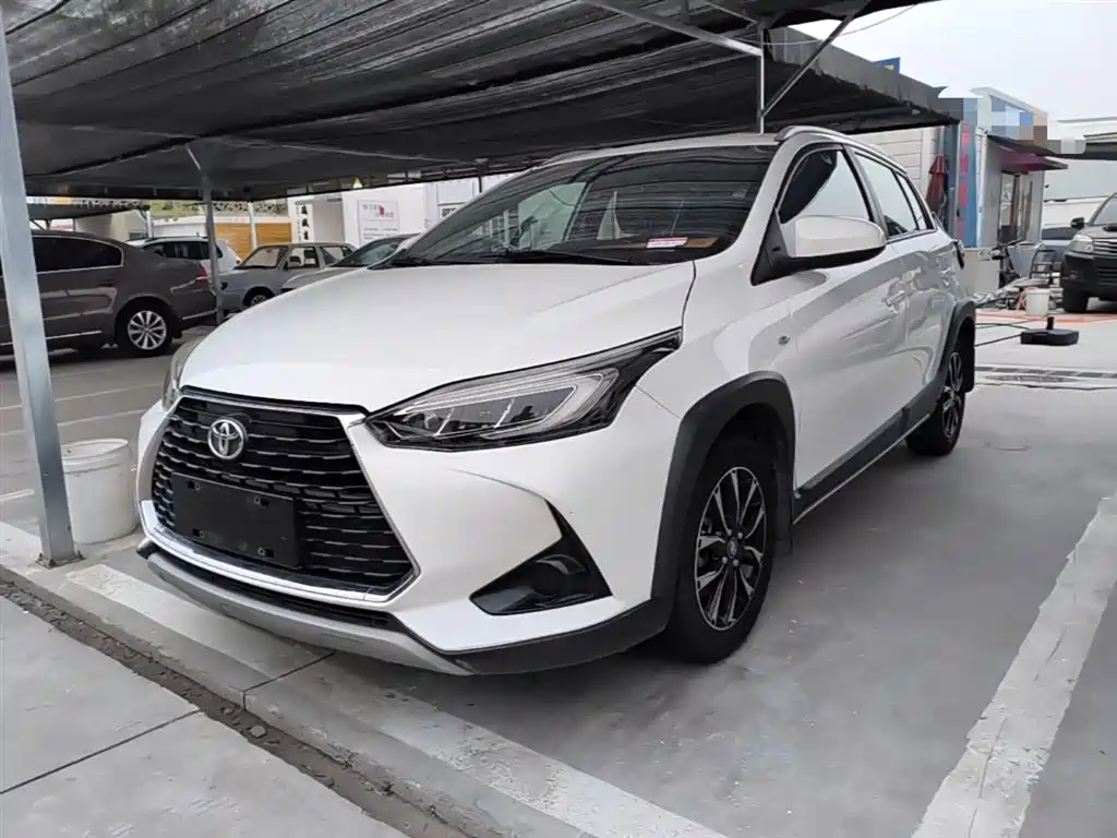 Toyota Yaris L 2021 — фото 2