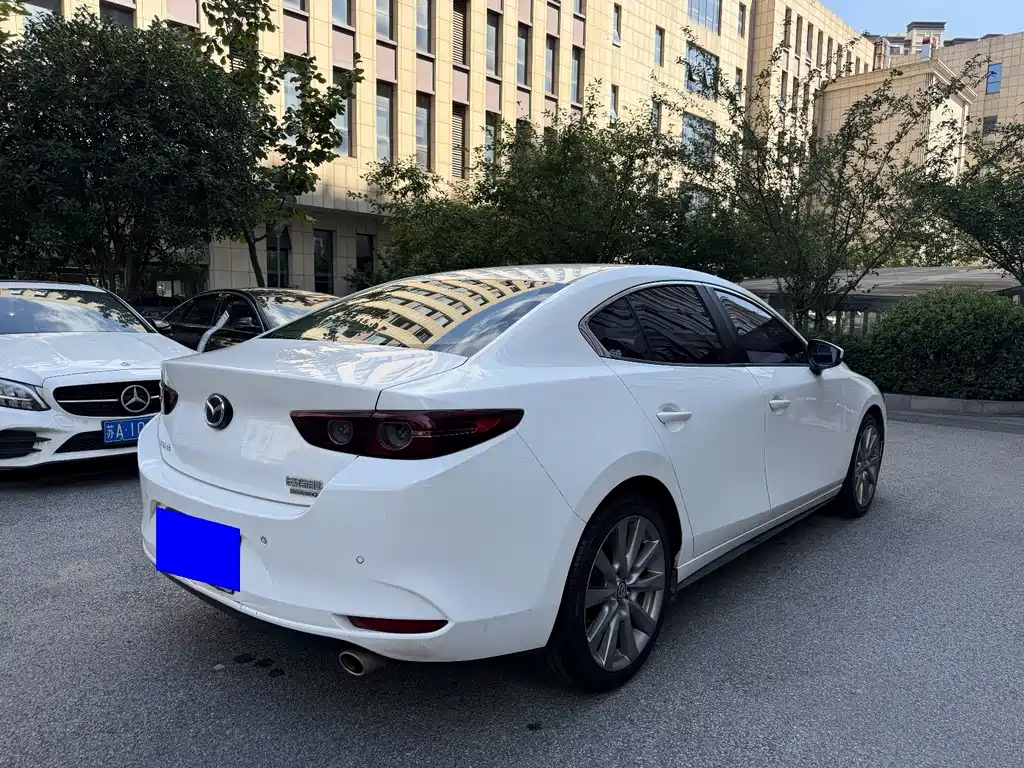 Mazda 3 Axela 2021