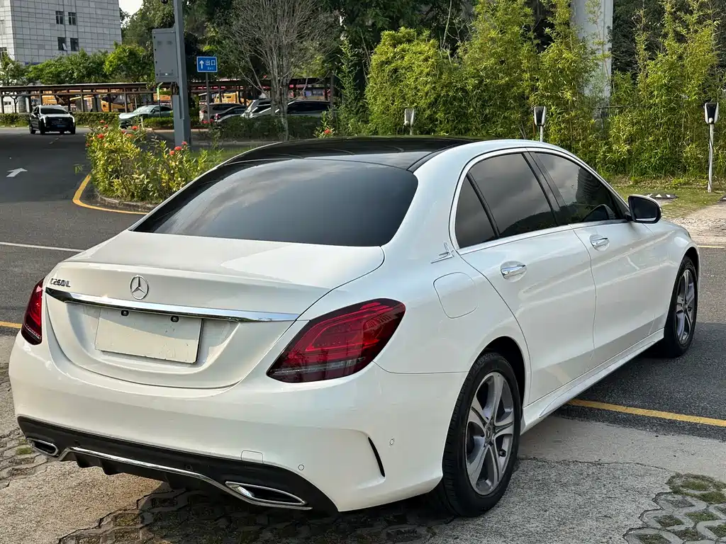 Mercedes-Benz C-Class 2020 — фото 12