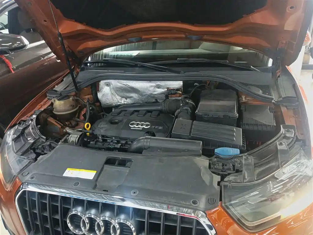 Audi Q3 2015 — фото 10