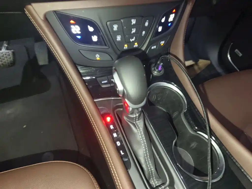 Buick Envision Plus 2018 — фото 10