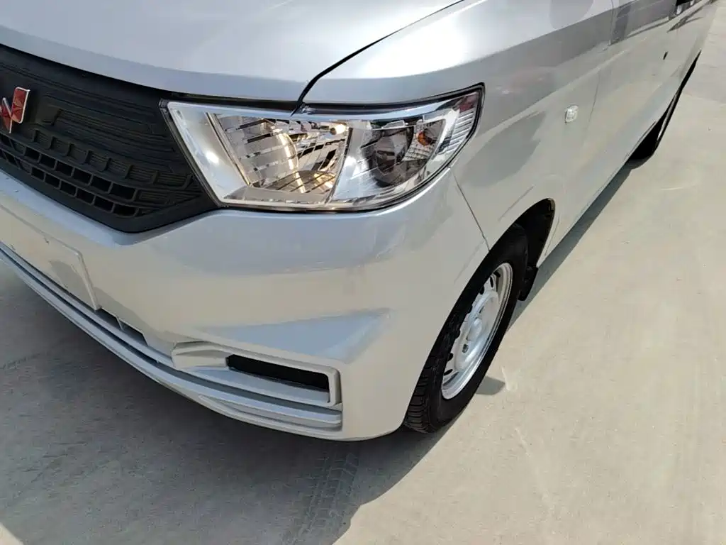 Wuling Hongguang V 2023 — фото 24