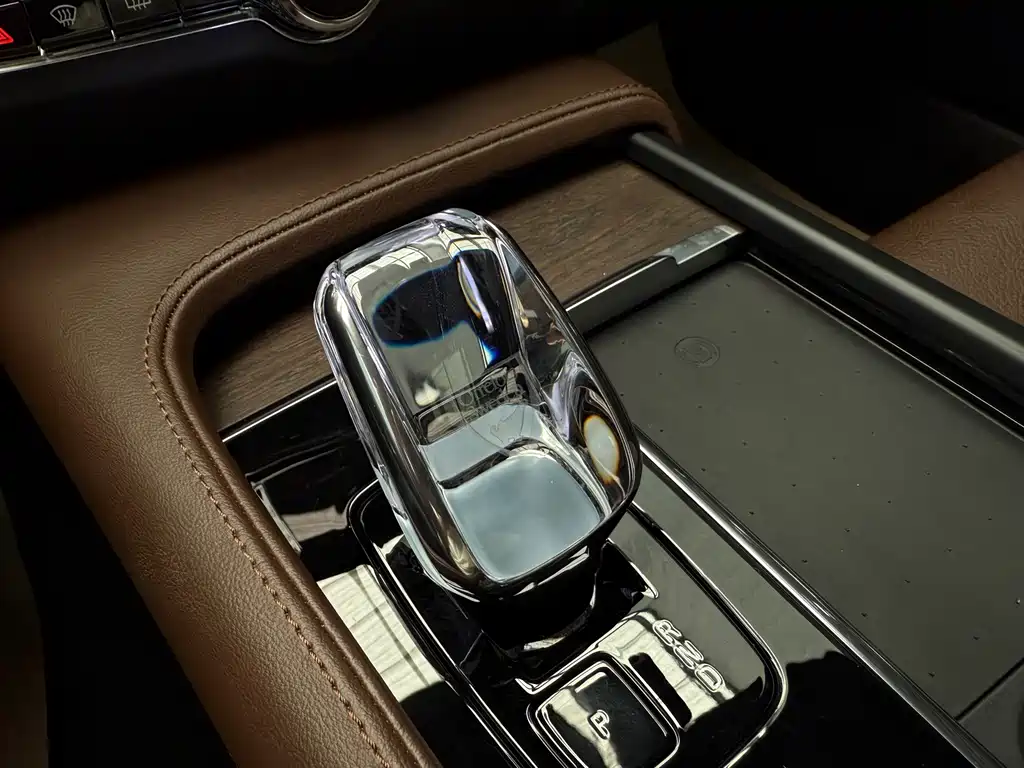 Volvo S90 2023 — фото 12