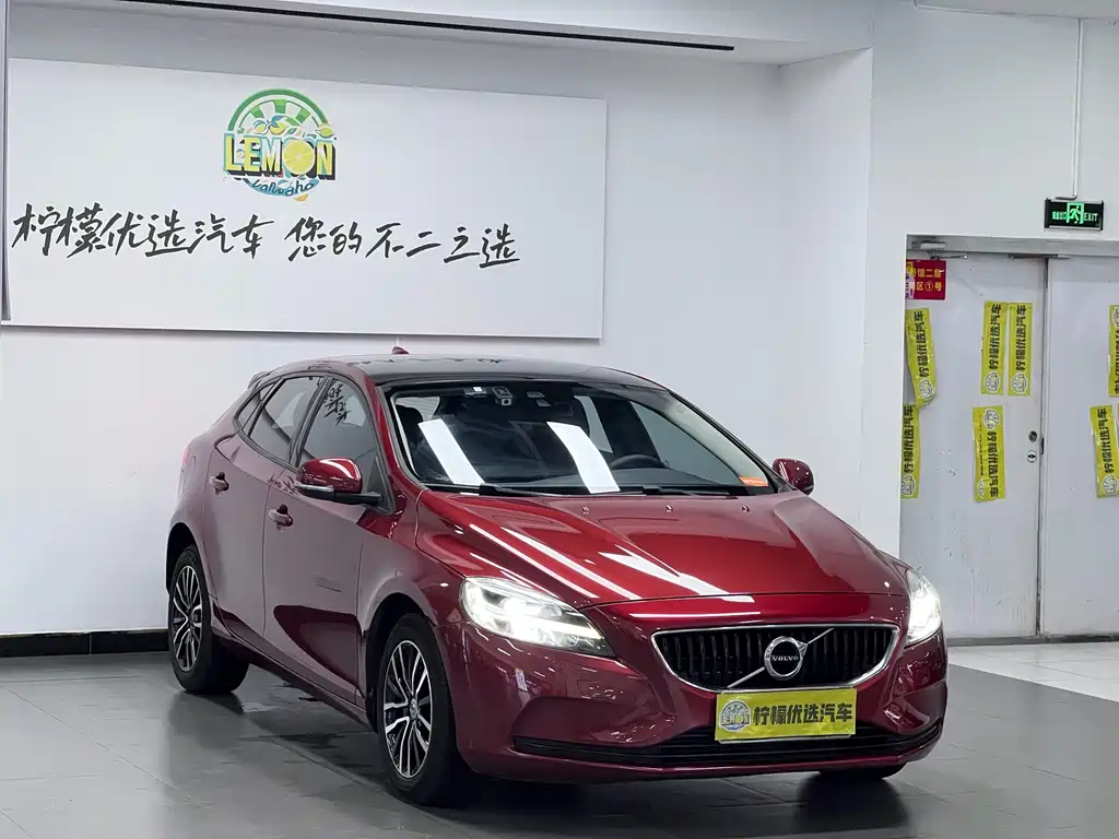 Volvo V40 2016