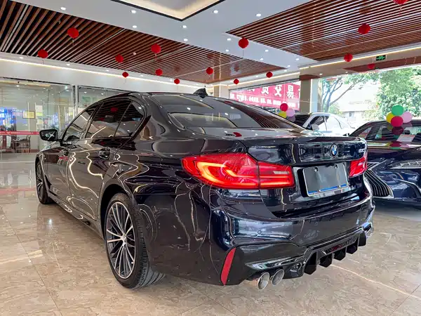 BMW 5 Series 2019