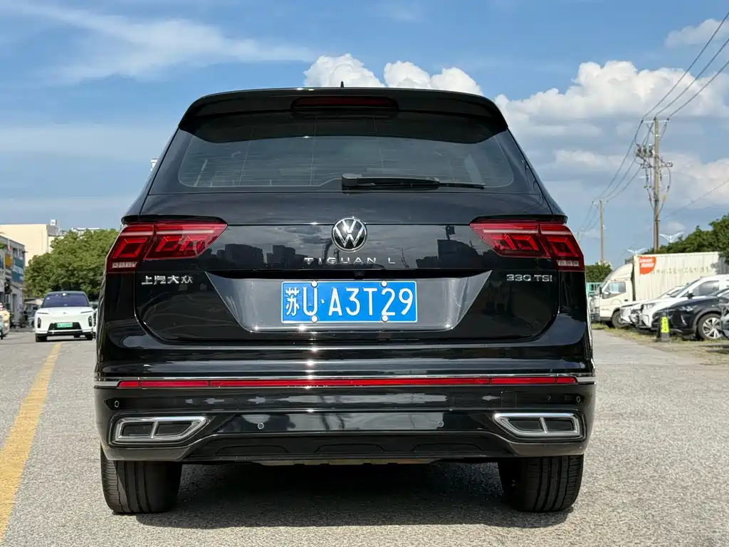 Volkswagen Tiguan L 2023 — фото 9