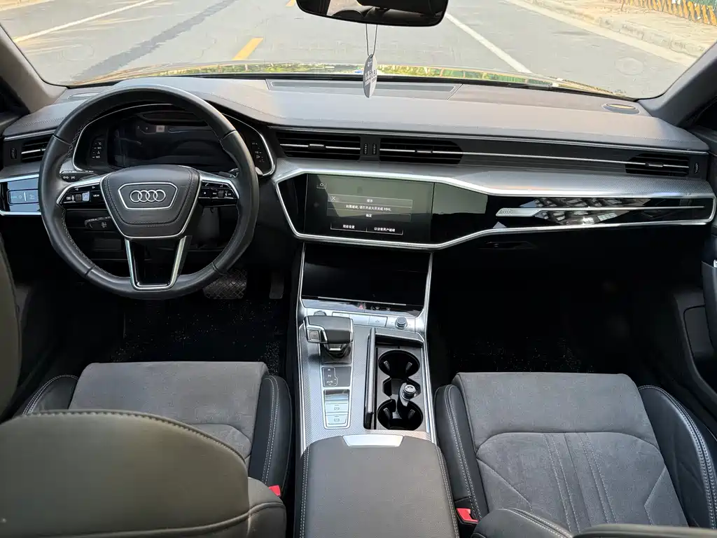 Audi A6L 2023